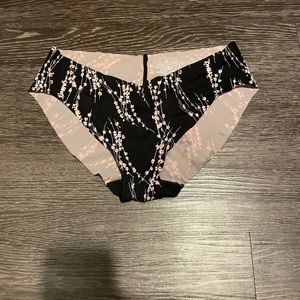 NWOT Victoria’s Secret underwear